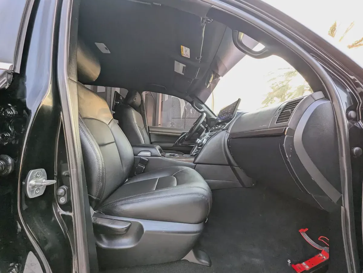 GCC  Toyota Land Cruiser 2019 VXR | 2026 Facelift | GCC Specs | 51,000 KM Excellent Condition-10-10