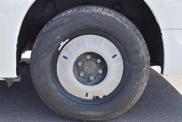 Toyota Hiace 3.5L 14 SETER