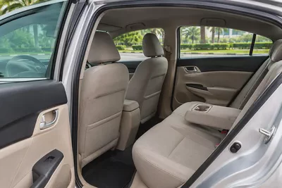Honda Civic LX 2013 | GCC Specs | Reliable & Fuel Efficient-4