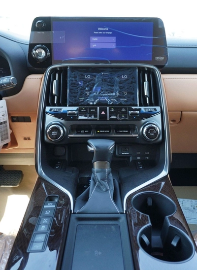 Lexus LX600 SIGNATURE-21