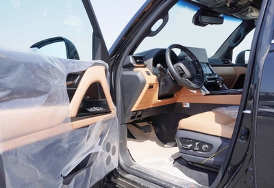Lexus LX600 SIGNATURE-6