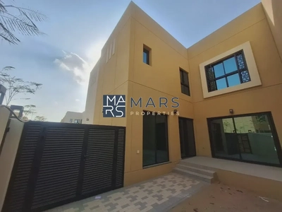 🌟 Spacious 3-Bedroom Townhouse in Eco-Friendly Sharjah Sustainable City - AED 120,000/Year 🌿-0