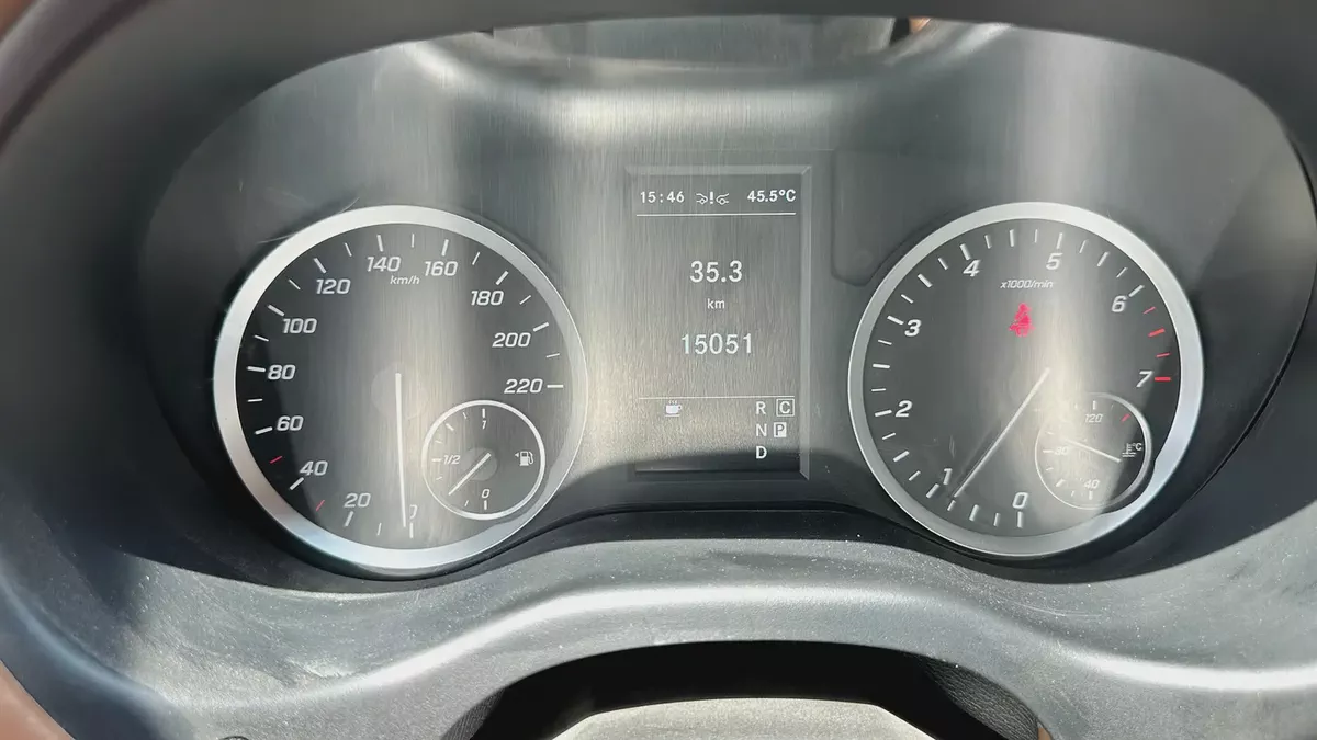 Mercedes-Benz Vito-5-5