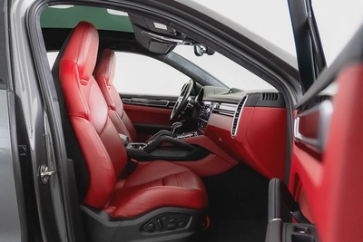 6,574 AED / 60 months | 0% DP | 2022 Porsche Cayenne GTS Coupe-7