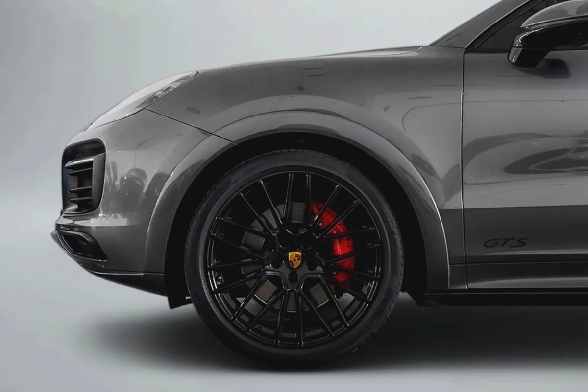 6,574 AED / 60 months | 0% DP | 2022 Porsche Cayenne GTS Coupe