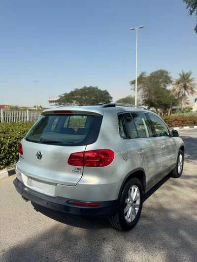 Volkswagen TIGUAN 2016-10