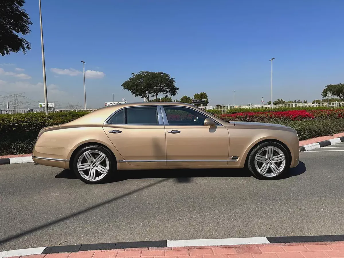 Bentley Mulsanne Special Edition 2011 - GCC Specs - Pristine Condition-6-6