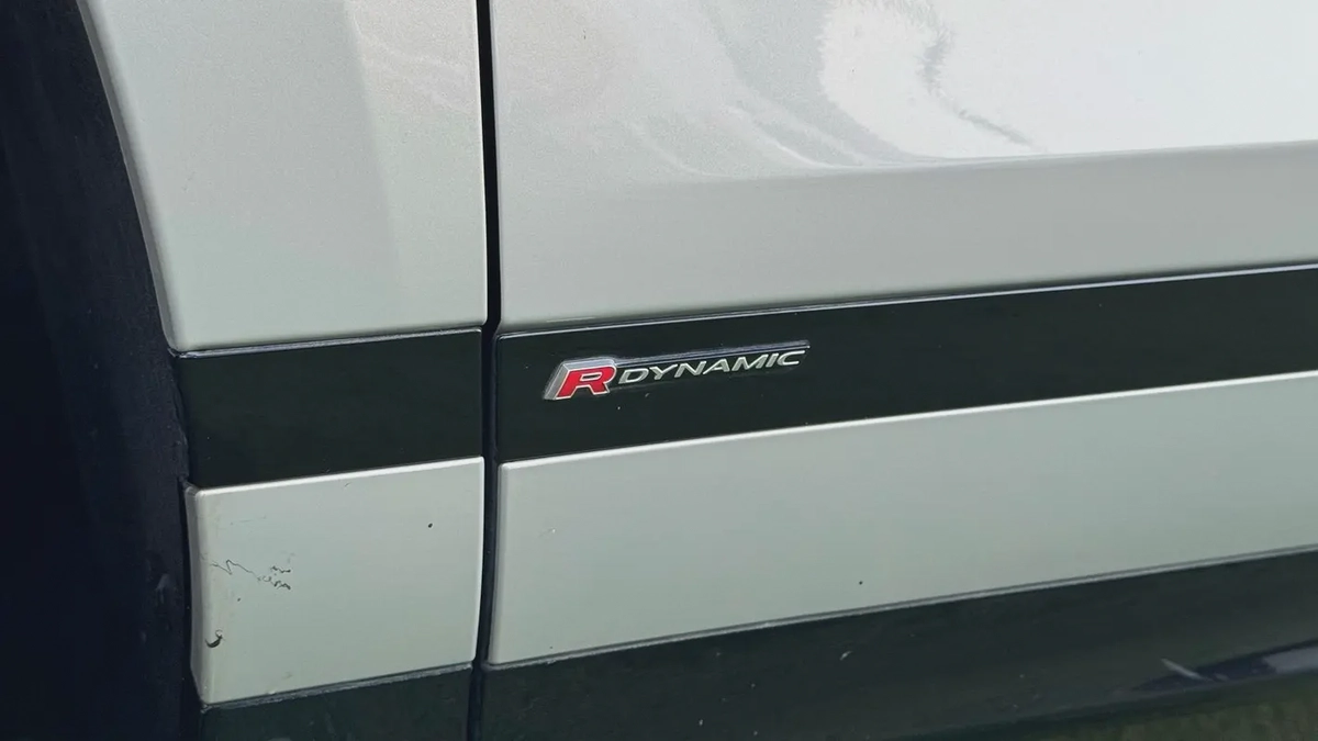 Evoque RDynamic model 2020 gcc original paint آيفوك ار ديناميك موديل ٢٠٢٠ خليجية صبغ وكالة-9-9