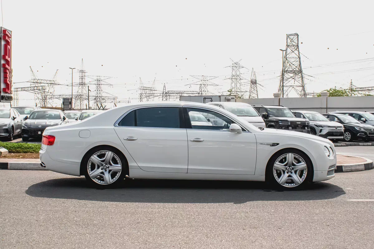 2014 - BENTLEY FLYING SPUR - SUPER CLEAN - ONLY 50,000 KM-4-4