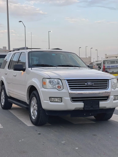 Ford Explorer XLT 2010 - GCC first owner-0