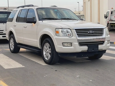 Ford Explorer XLT 2010 - GCC first owner-4