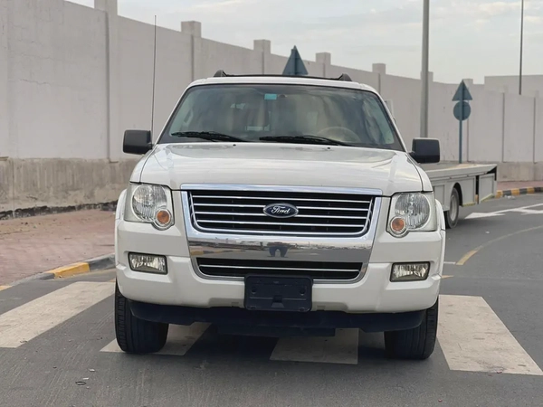Ford Explorer XLT 2010 - GCC first owner