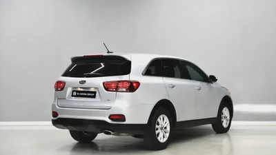 Kia Sorento-12