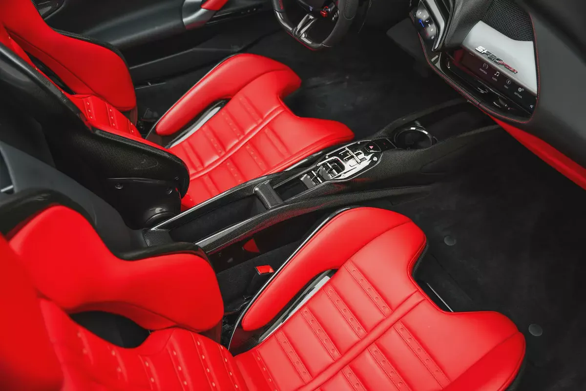 2023 FERRARI SF90 SPIDER ASSETTO FIORANO WITH WARRANTY AND SERVICE CONTRACT-13-13