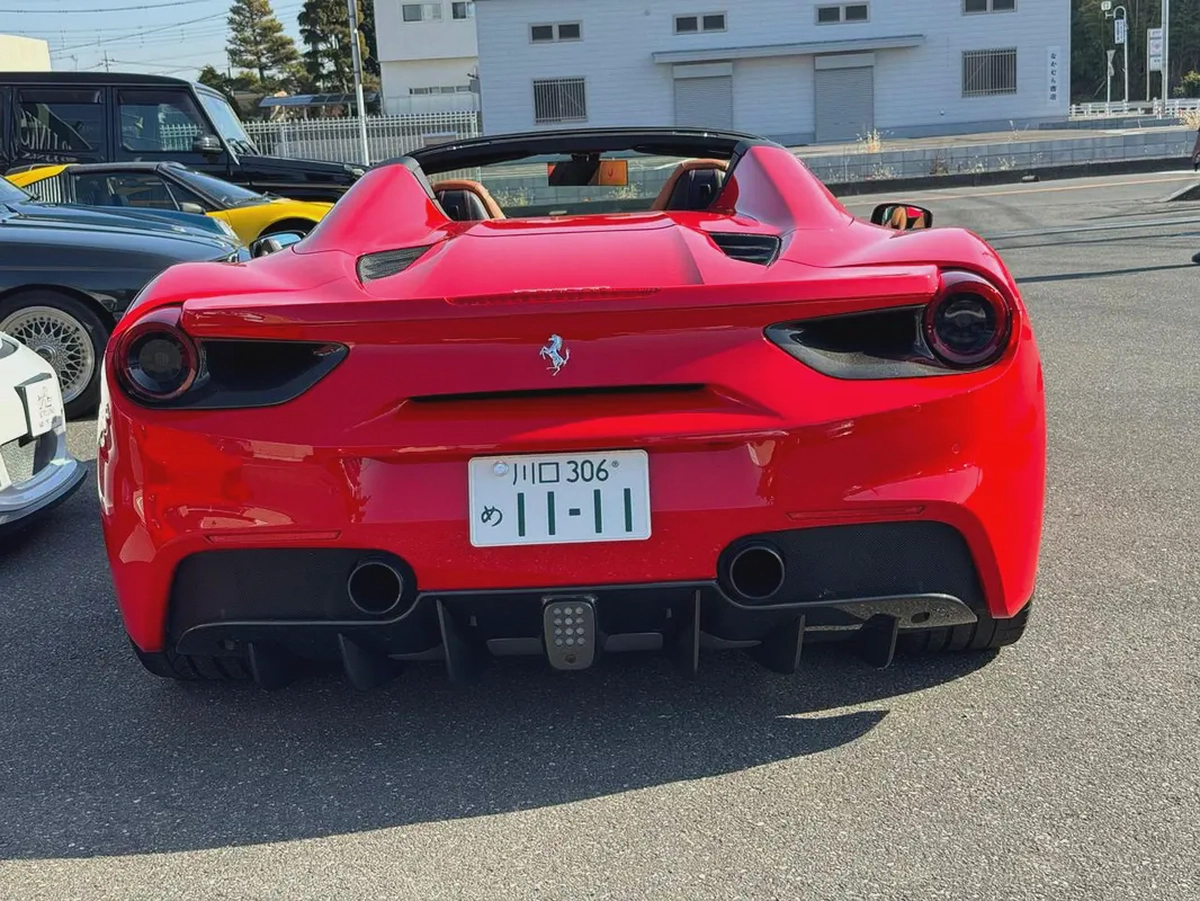 Ferrari 488 Spider 2016 | GCC Specs | Pristine Condition-6-6
