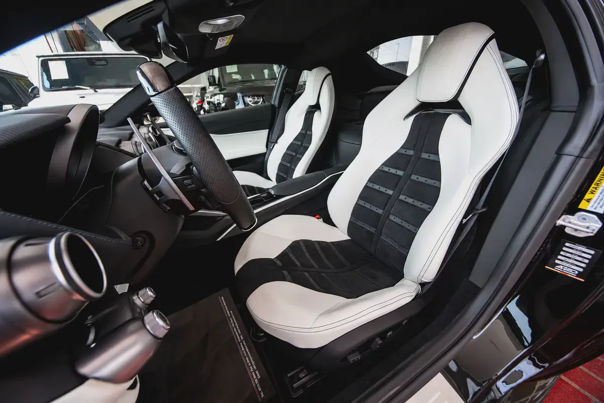 Ferrari 812 Superfast 2020 | Japanese Specs | Under warranty | 4,100km-9-9