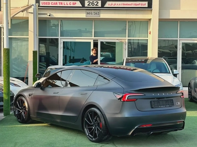 TESLA MODEL 3 PERFORMANCE GCC 2025 Service History (Under Warranty) Original Paint Zero Accidents Fi-1