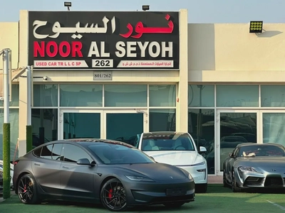 TESLA MODEL 3 PERFORMANCE GCC 2025 Service History (Under Warranty) Original Paint Zero Accidents Fi-2