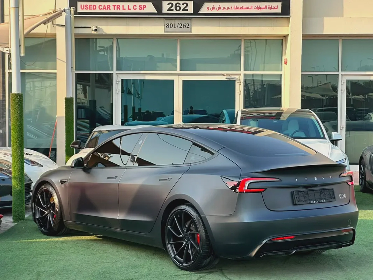 TESLA MODEL 3 PERFORMANCE GCC 2025 Service History (Under Warranty) Original Paint Zero Accidents Fi-4-4