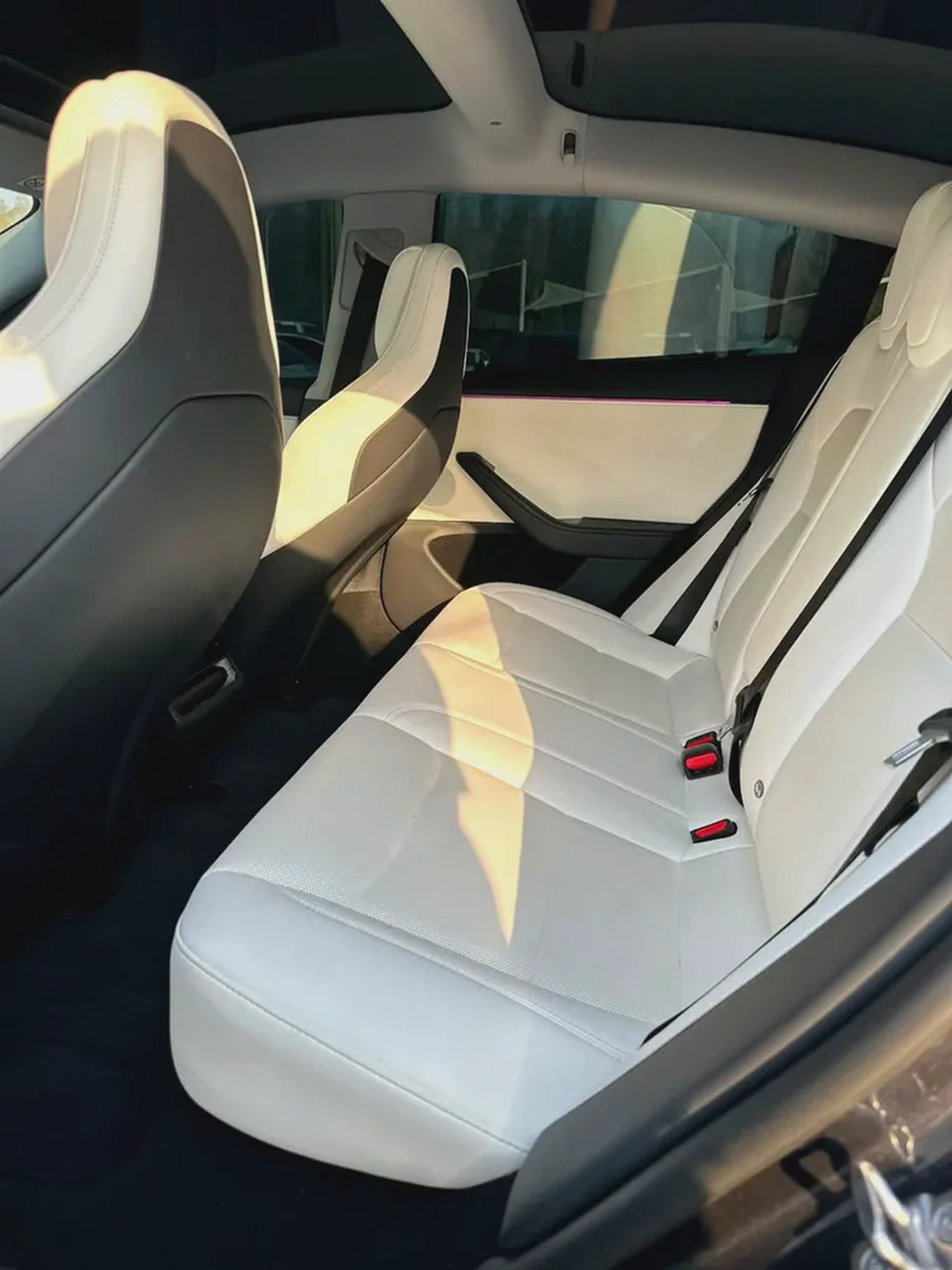 TESLA MODEL 3 PERFORMANCE GCC 2025 Service History (Under Warranty) Original Paint Zero Accidents Fi-6-6