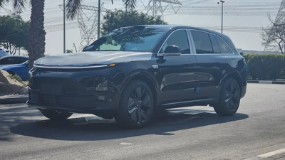 Li Auto L6 (Black)-3