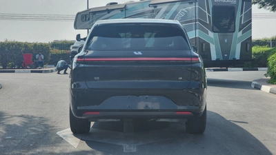 Li Auto L6 (Black)-8