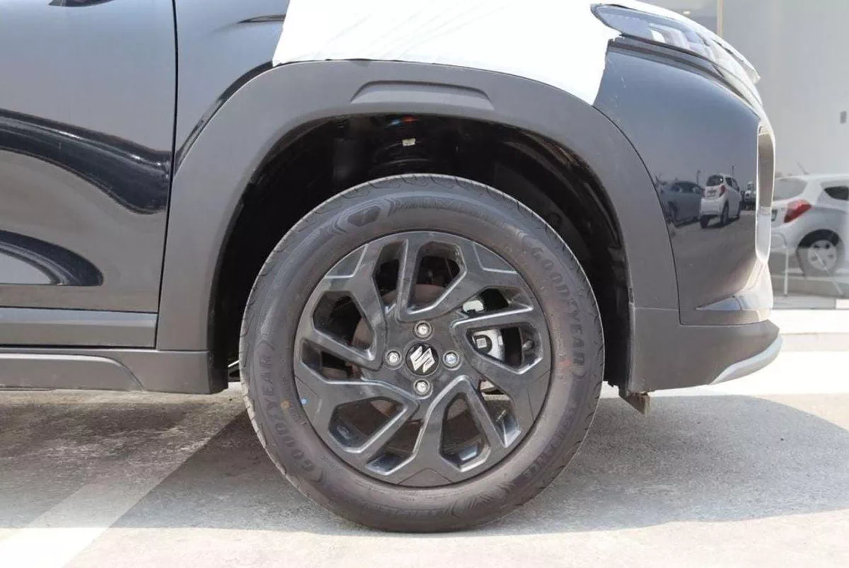 Suzuki Fronx GLX SUZUKI FRONX GL 1.5 PETROL AT-7-0