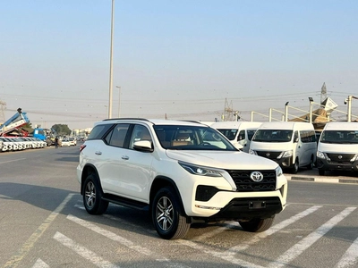 Toyota Fortuner 2022 Toyota Fortuner EXR 2.7 V4  - AWD 4x4 - GCC - Rear Sensor-0