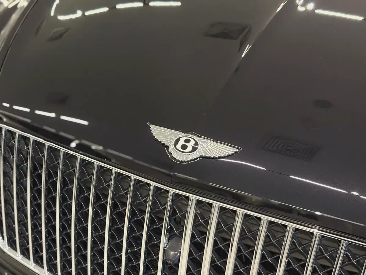 AED 11,660 P.M | 0% DOWN PAYMENT | BENTLEY BENTAYGA AZURE FIRST EDITION | 4.0L V8 | FULL AGENCY SERV-5-5