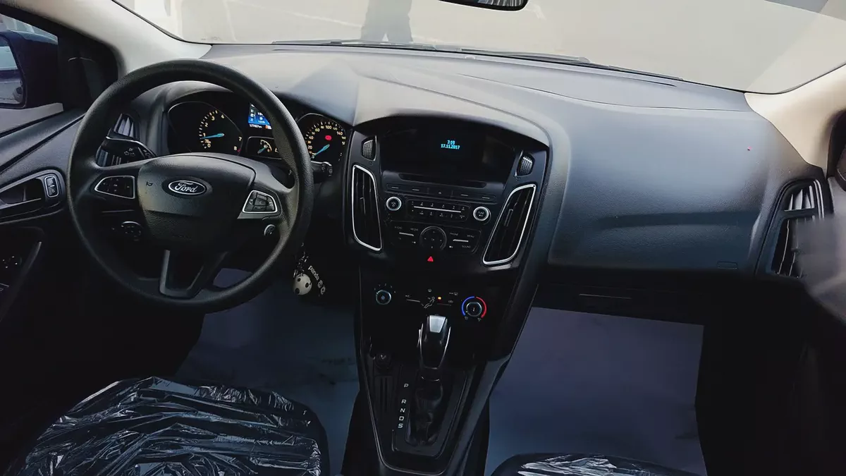 Ford Focus GCC | 1.5L Engine | Model 2018 | Well Maintained | Ready to Drive Drive with confidence-16-16