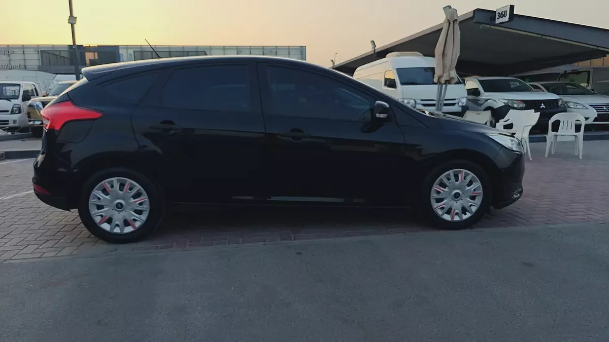 Ford Focus GCC | 1.5L Engine | Model 2018 | Well Maintained | Ready to Drive Drive with confidence-3-3