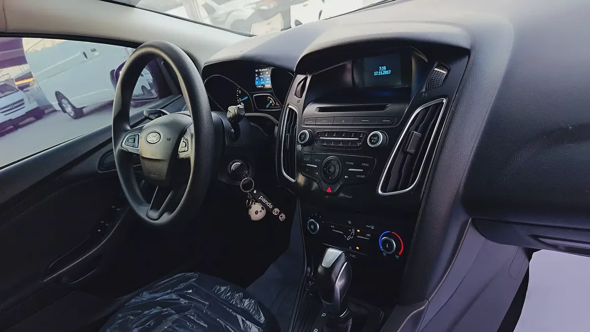 Ford Focus GCC | 1.5L Engine | Model 2018 | Well Maintained | Ready to Drive Drive with confidence-8-8
