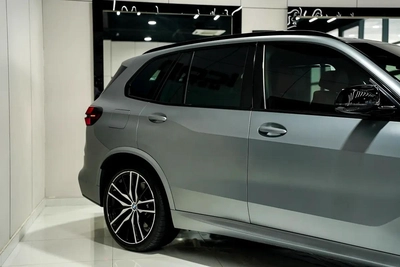BMW X5 M60i 2025 GCC Specs - Brand New!-2