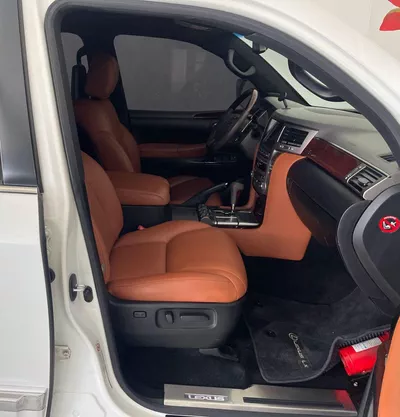 Lexus LX570 PLATINUM Prestige 5.7L-5