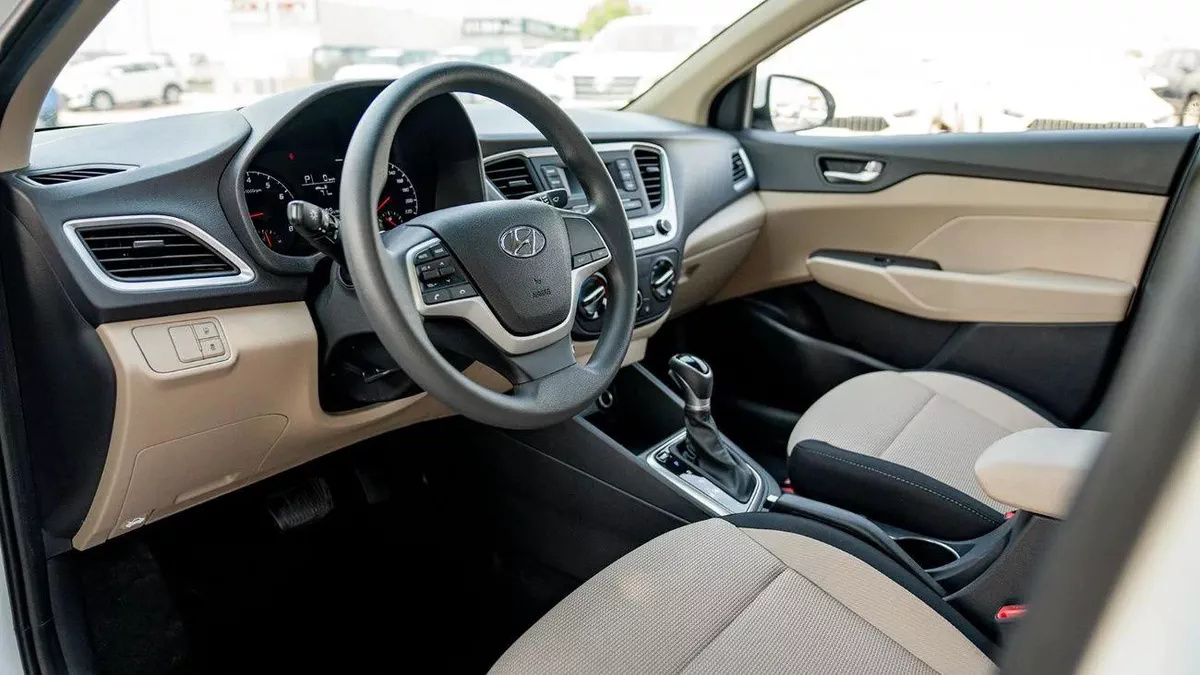 Hyundai Accent GL SMART-8-8