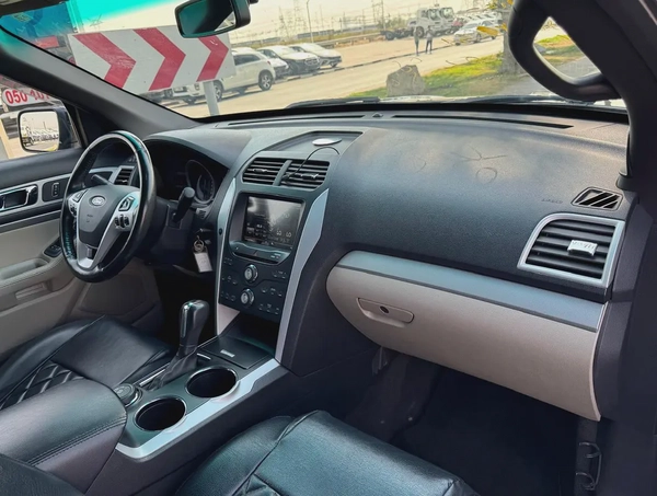 FORD EXPLORER XLT | 2012 | 7 SEATES | CLEAN CAR LOW MILEAGE FRESH JAPAN IMPORT