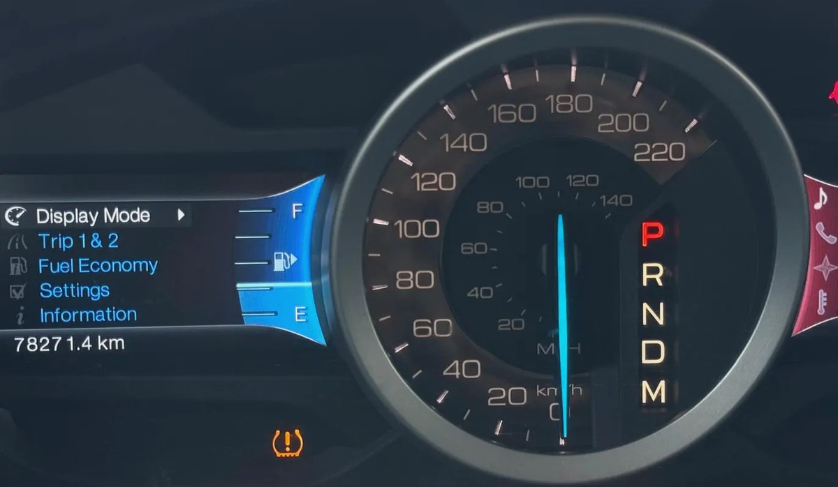 FORD EXPLORER XLT | 2012 | 7 SEATES | CLEAN CAR LOW MILEAGE FRESH JAPAN IMPORT