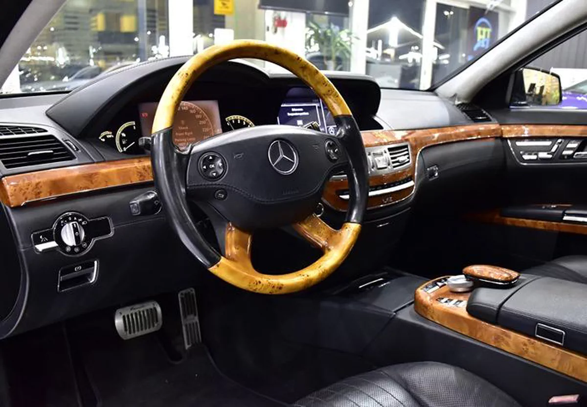 Mercedes Benz S600 AMG V12 ( 2008 Model ) in Black Color Japanese Specs-11-11