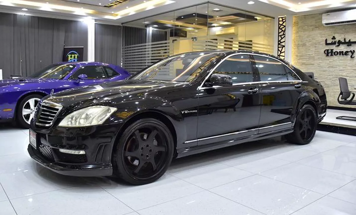 Mercedes Benz S600 AMG V12 ( 2008 Model ) in Black Color Japanese Specs-1-1