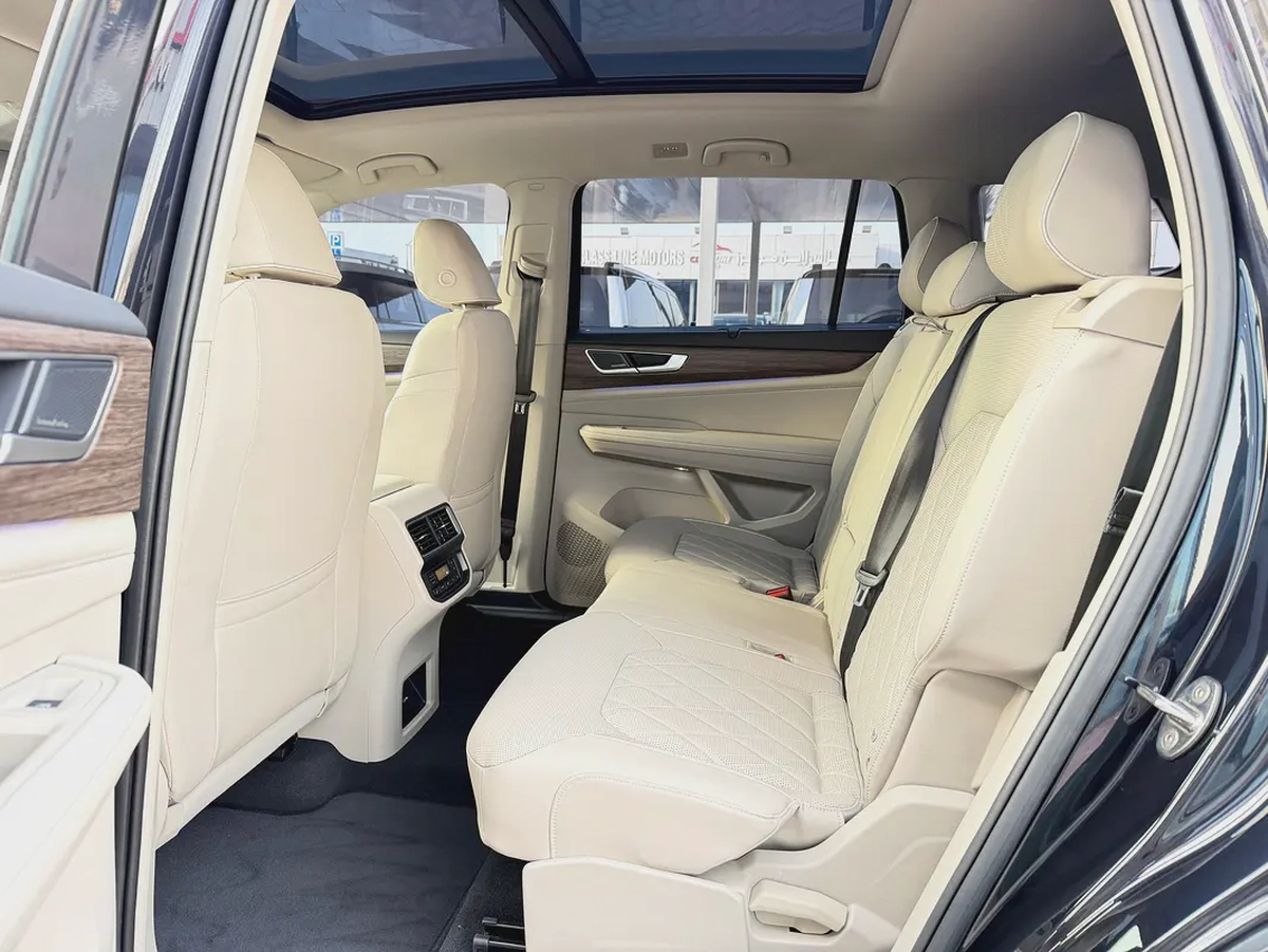 فولكسفاغن تيرامونت ار لاين اسود / بيج خليجي 2025 Volkswagen Teramont R-Line | GCC Specs | Brand New-7-7