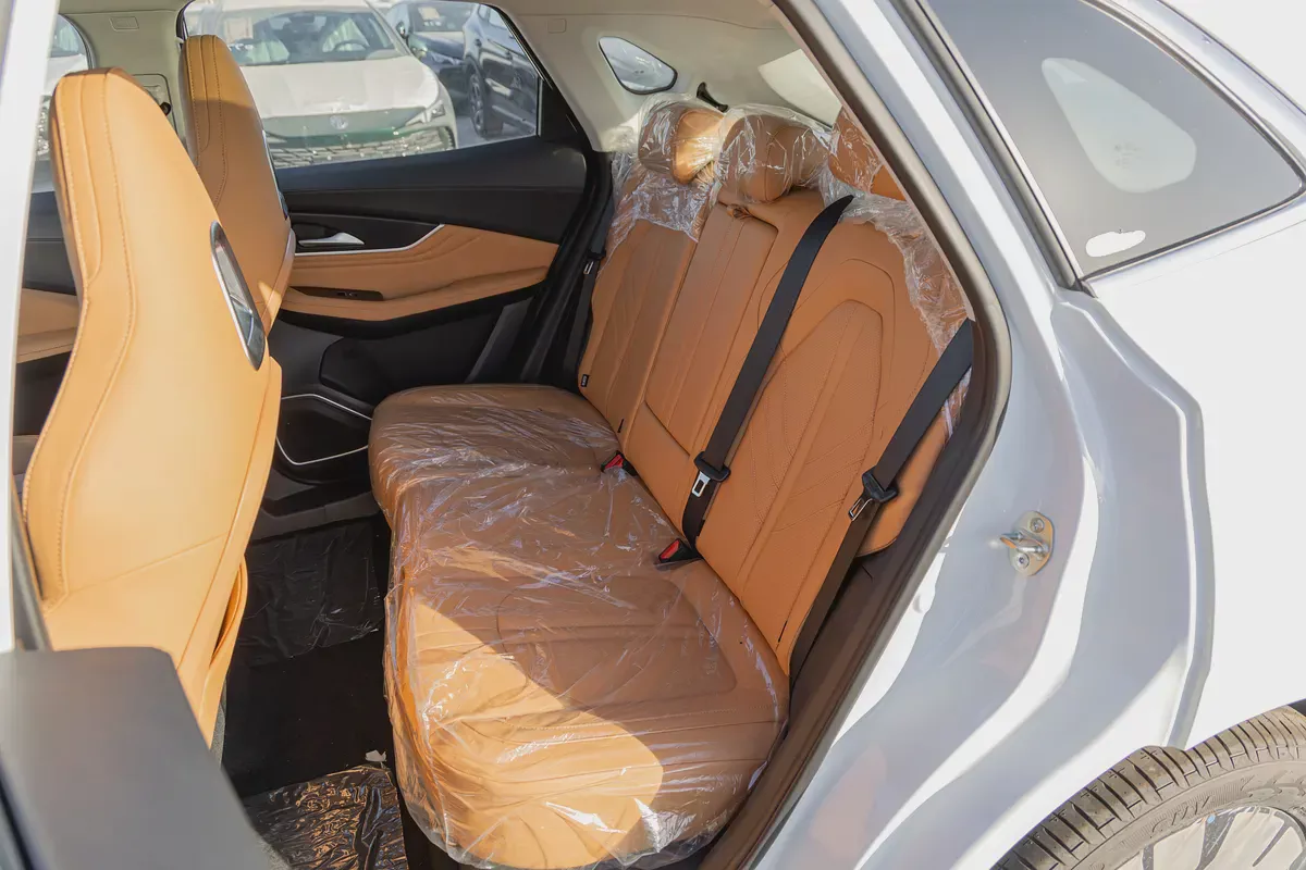 DONGFENG FORTHING T5 | HEV | GCC | HYBRID | V4 | WHITE | 2026 (EXPORT)-10-10