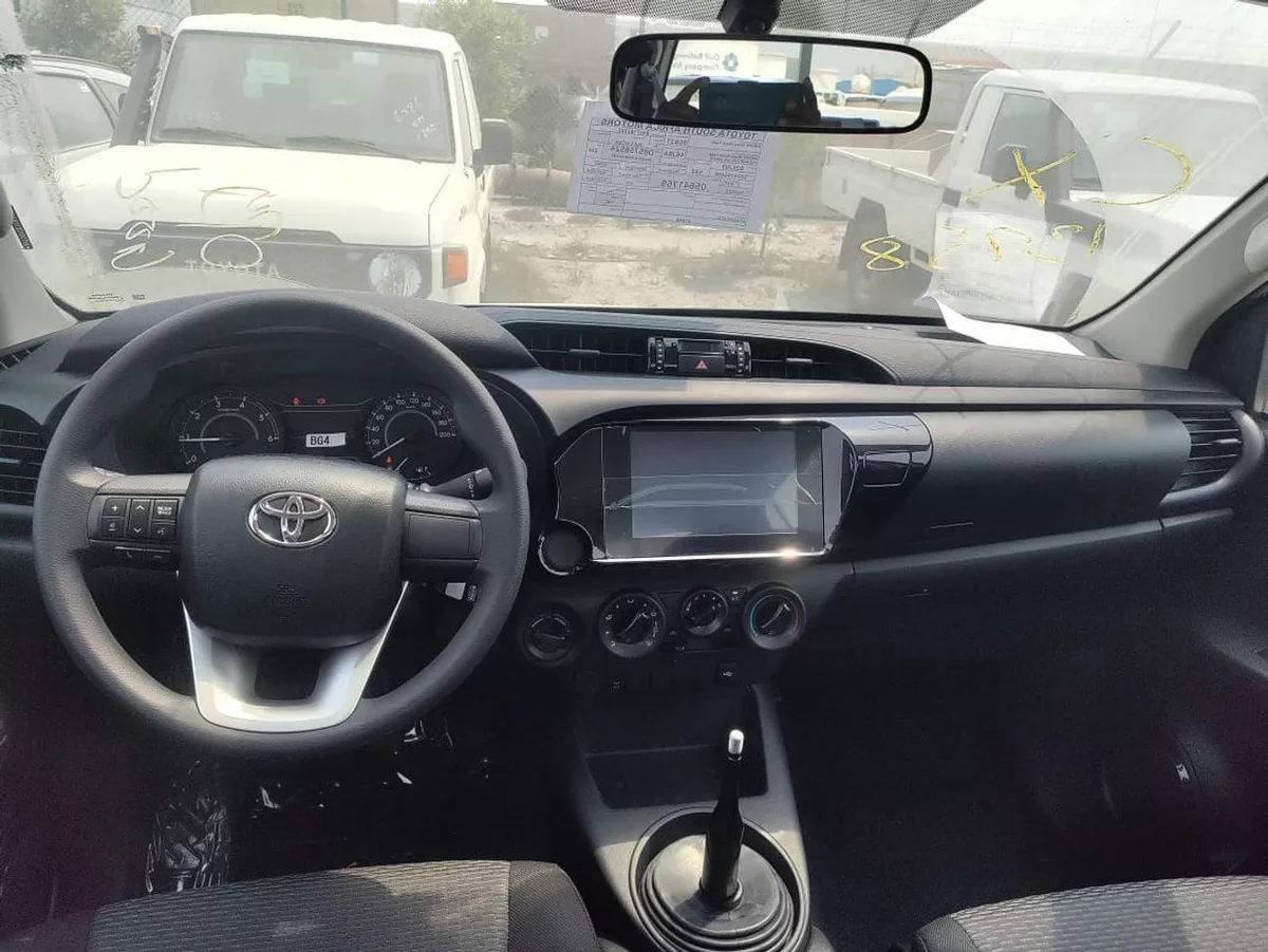 Toyota Hilux GL TOYOTA HILUX || NARROW BODY BASIC || 2.4L DIESEL MANUAL / Only For Africa-9-0
