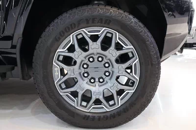 GMC Hummer EV SUV Edition 1-7