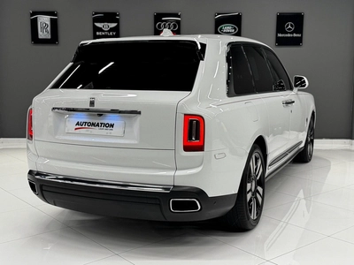 Rolls-Royce Cullinan 2022-4