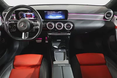 Mercedes A 200 2024 | GCC Specs | GARGASH WARRANTY + SERVICE CONTRACT I ACCIDENTS FREE I AMG KIT .-10