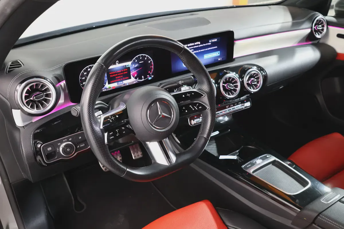Mercedes A 200 2024 | GCC Specs | GARGASH WARRANTY + SERVICE CONTRACT I ACCIDENTS FREE I AMG KIT .-9-9