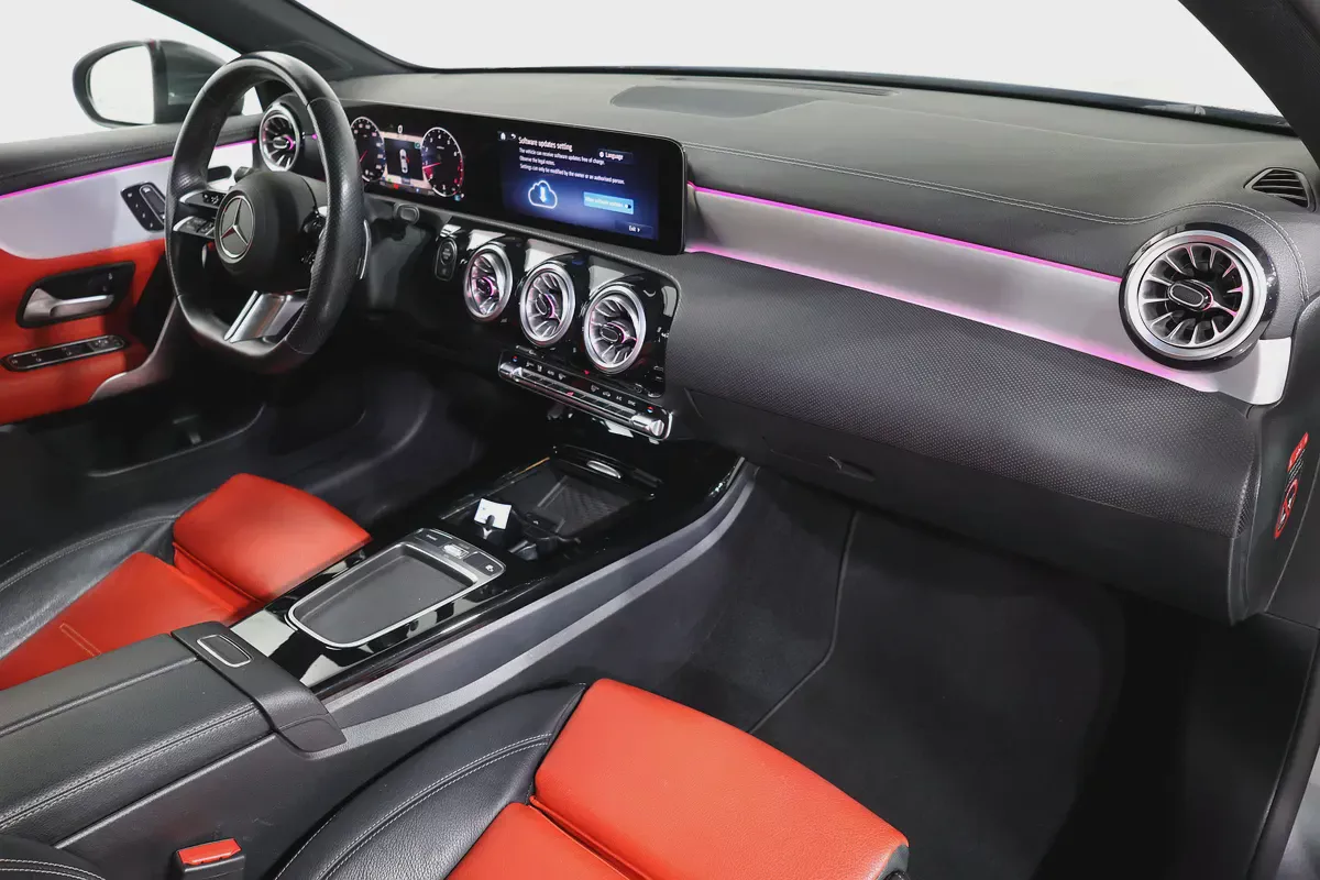 Mercedes A 200 2024 | GCC Specs | GARGASH WARRANTY + SERVICE CONTRACT I ACCIDENTS FREE I AMG KIT .-13-13