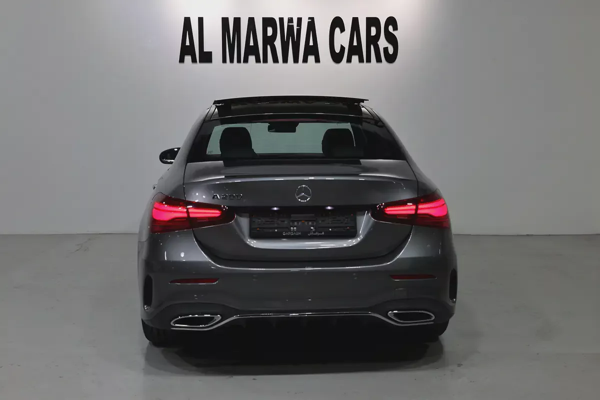 Mercedes A 200 2024 | GCC Specs | GARGASH WARRANTY + SERVICE CONTRACT I ACCIDENTS FREE I AMG KIT .-5-5