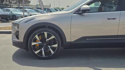 Polestar 3 (Gold)-4