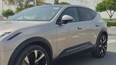 Polestar 3 (Gold)-5
